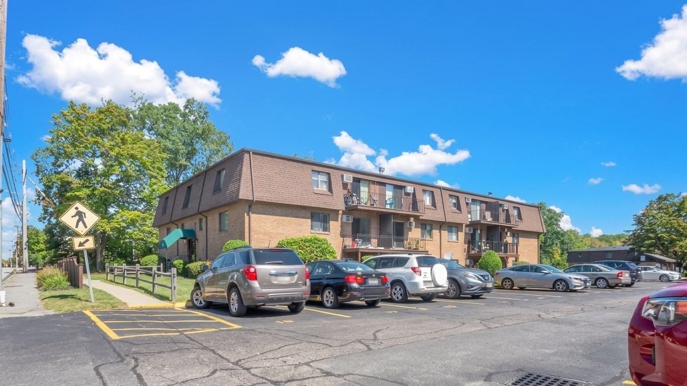 800 County St #8 Taunton — Photo 16 of 26