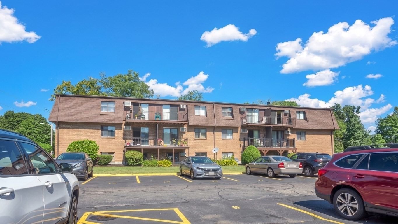 800 County St #8 Taunton — Photo 17 of 26