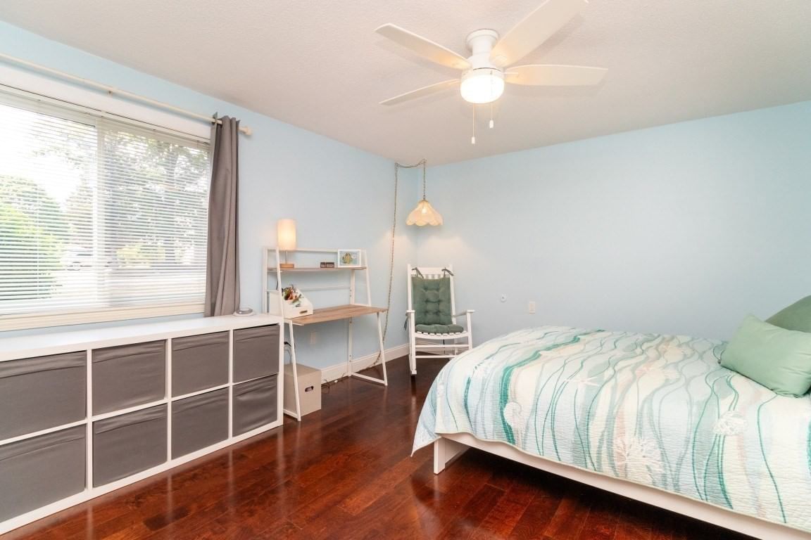 4 Beals Cove Rd #G Hingham — Photo 16 of 27