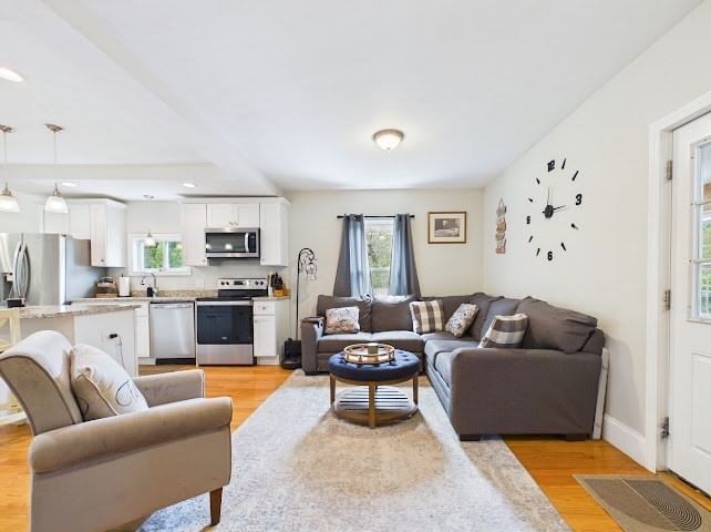 275 Holmes St. Halifax — Photo 6 of 27