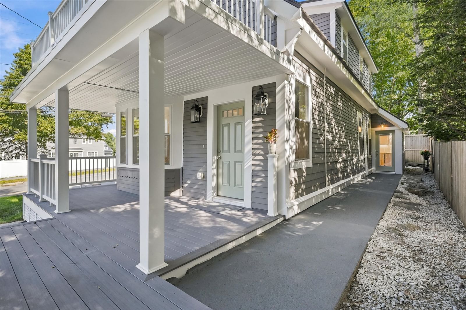 8 Wilmington Road Burlington — Photo 3 of 42