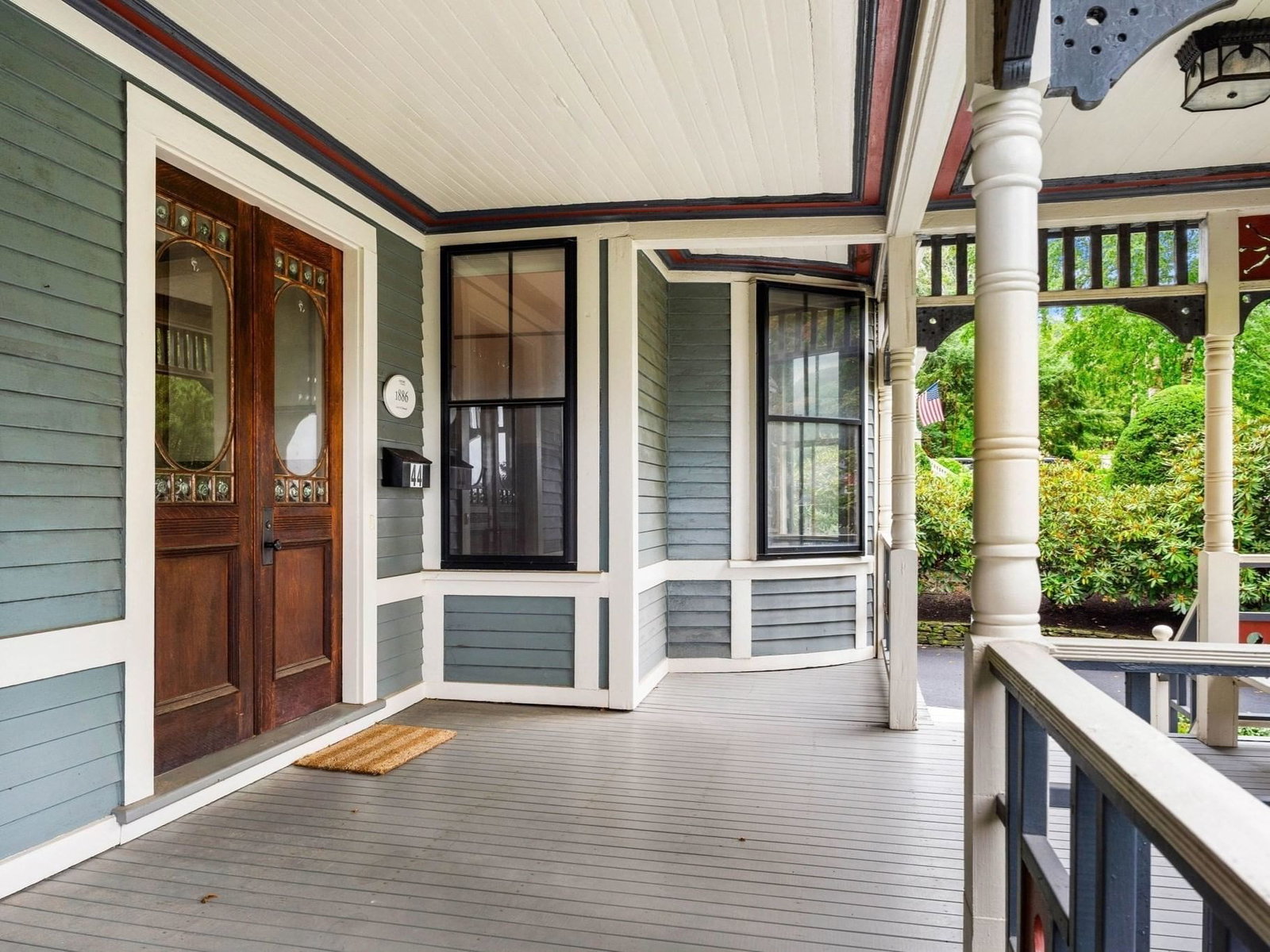 44 Putnam Street Newton — Photo 3 of 42