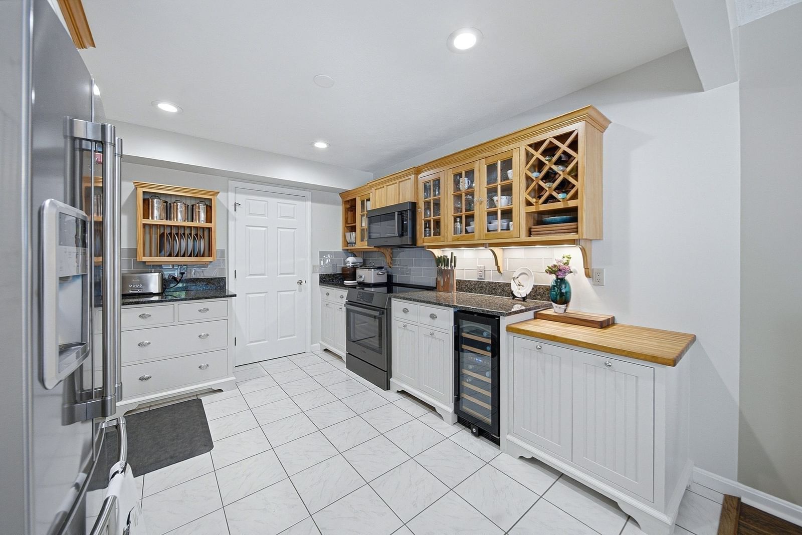 16 Country Club Rd #16 Peabody — Photo 4 of 41