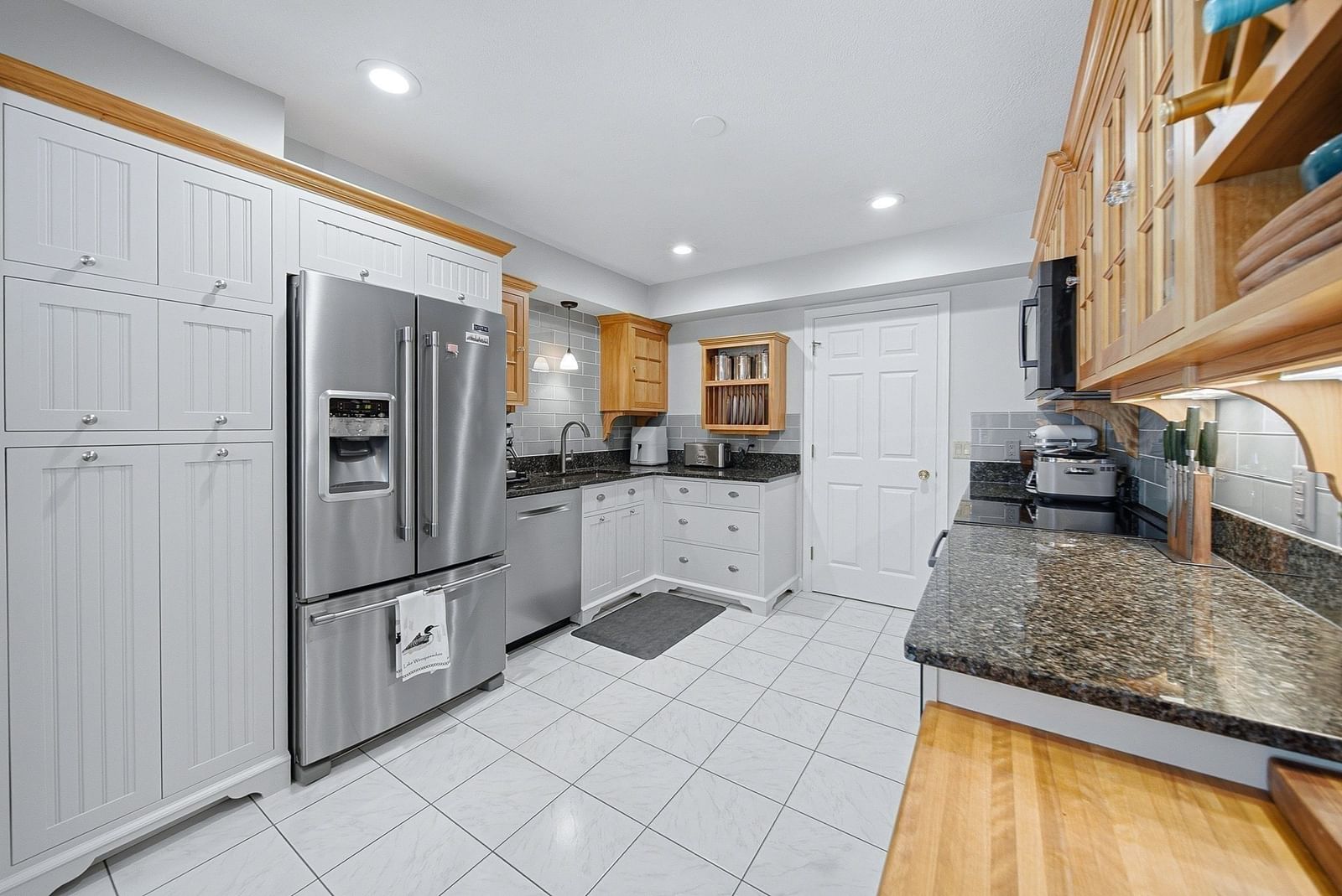 16 Country Club Rd #16 Peabody — Photo 5 of 41