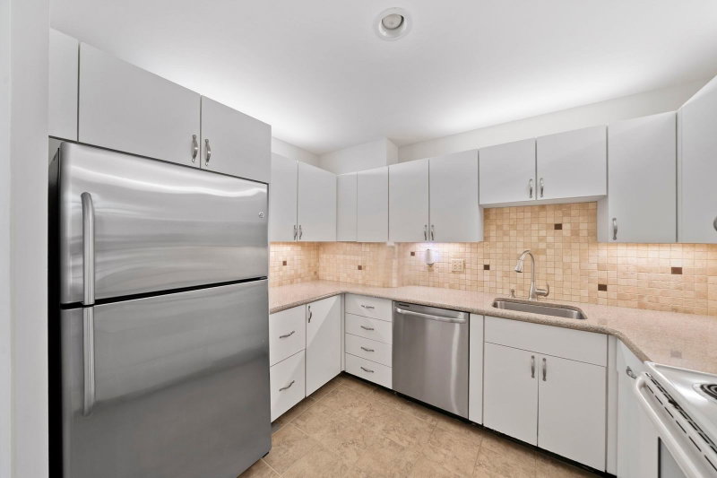 100 Parks St Unit 27