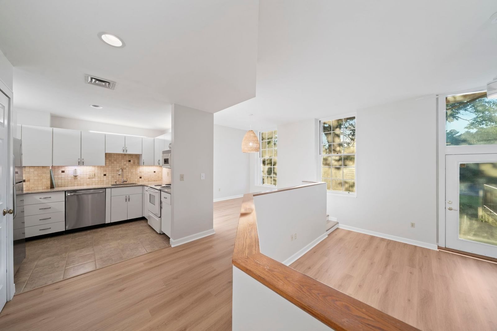 100 Parks St #27 Duxbury — Photo 4 of 35