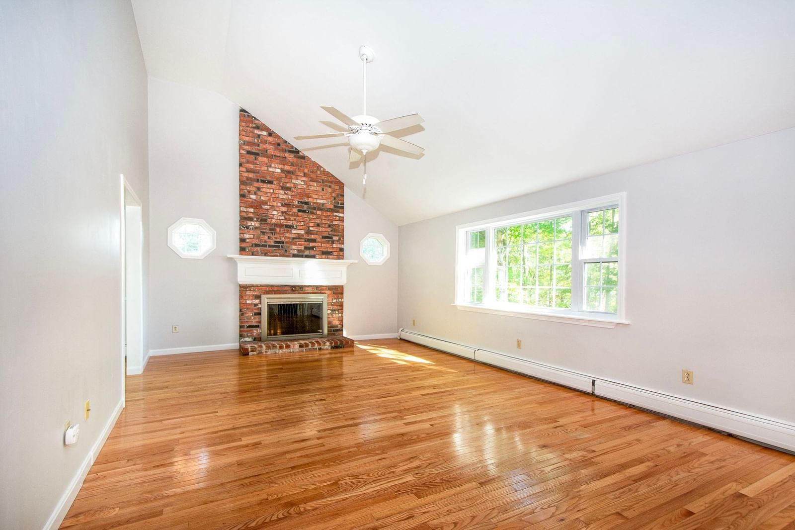 22 Admiral Rickover Rd. Plymouth — Photo 4 of 12