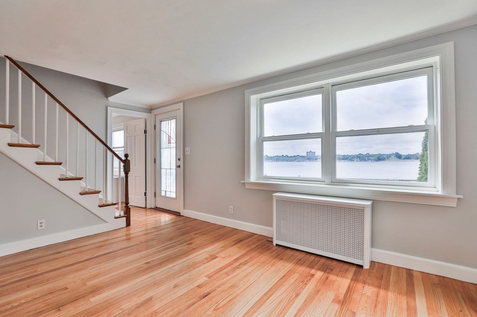244 Palmer St Quincy — Photo 4 of 36
