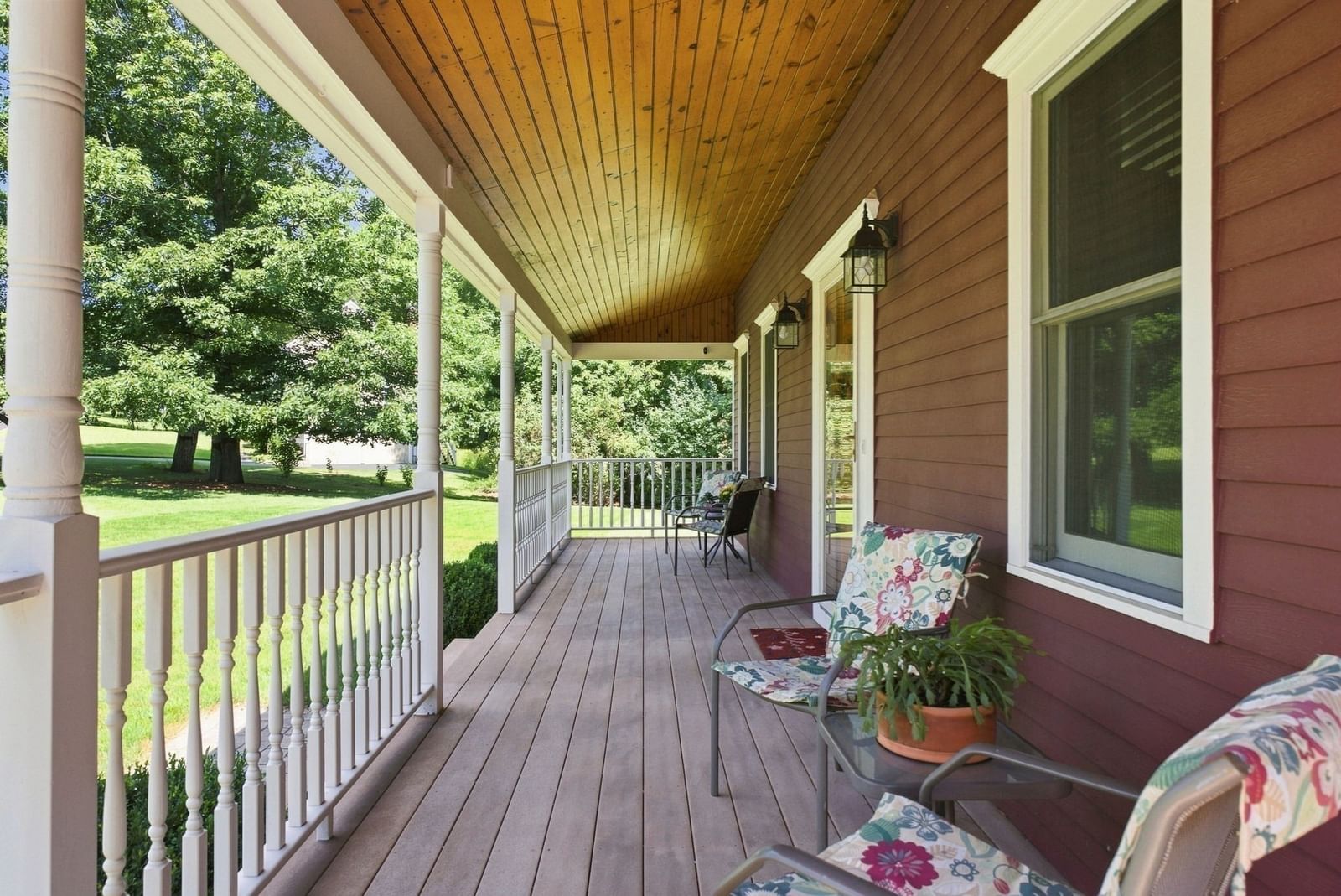 10 Danielle Drive Grafton — Photo 3 of 42