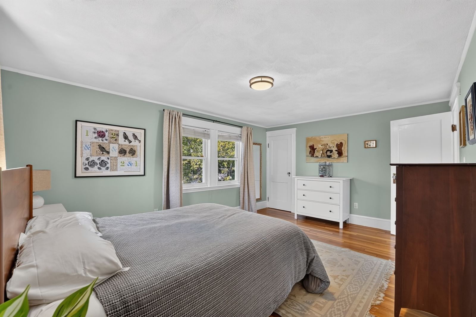 15 Draper St Medford — Photo 16 of 37