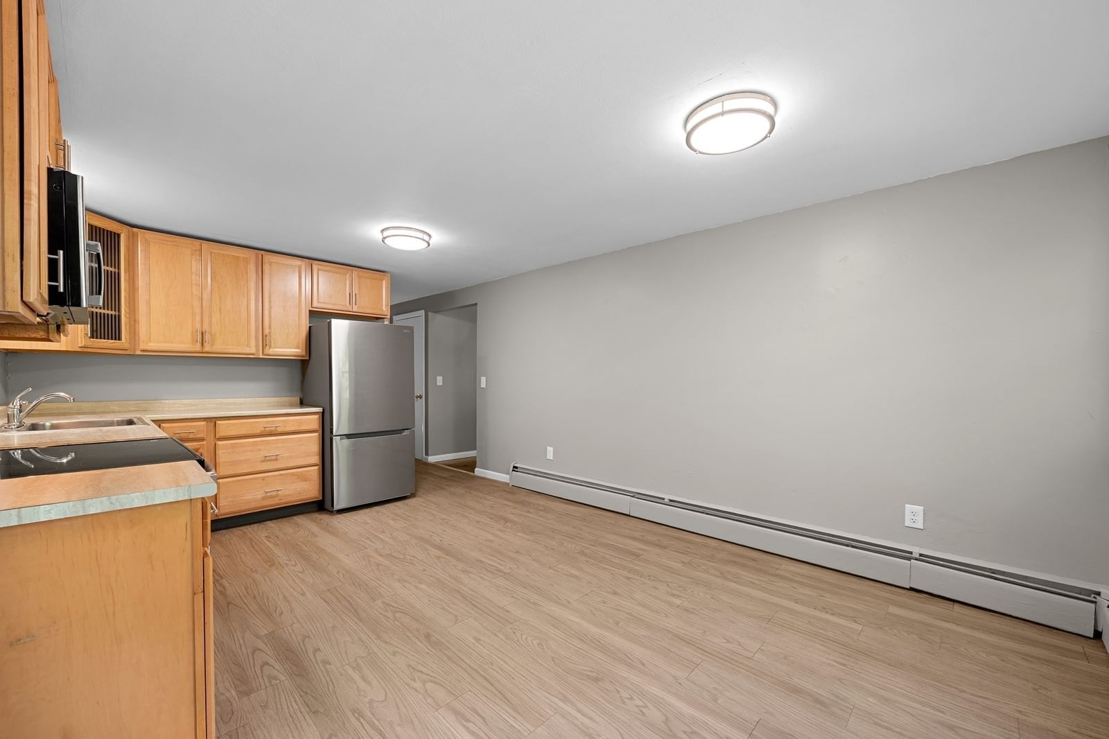 40 Porter St Granby — Photo 10 of 38