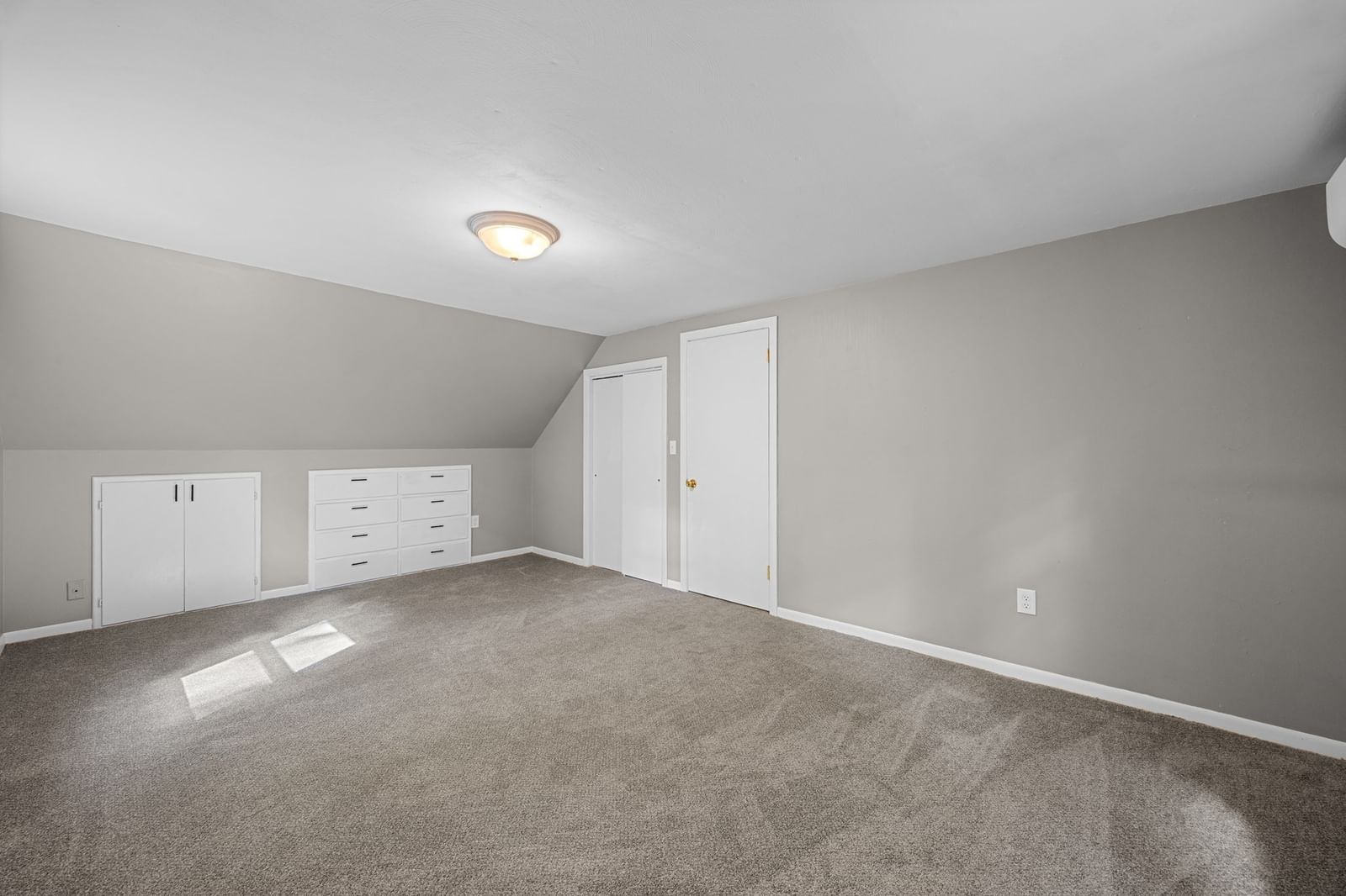 40 Porter St Granby — Photo 19 of 38