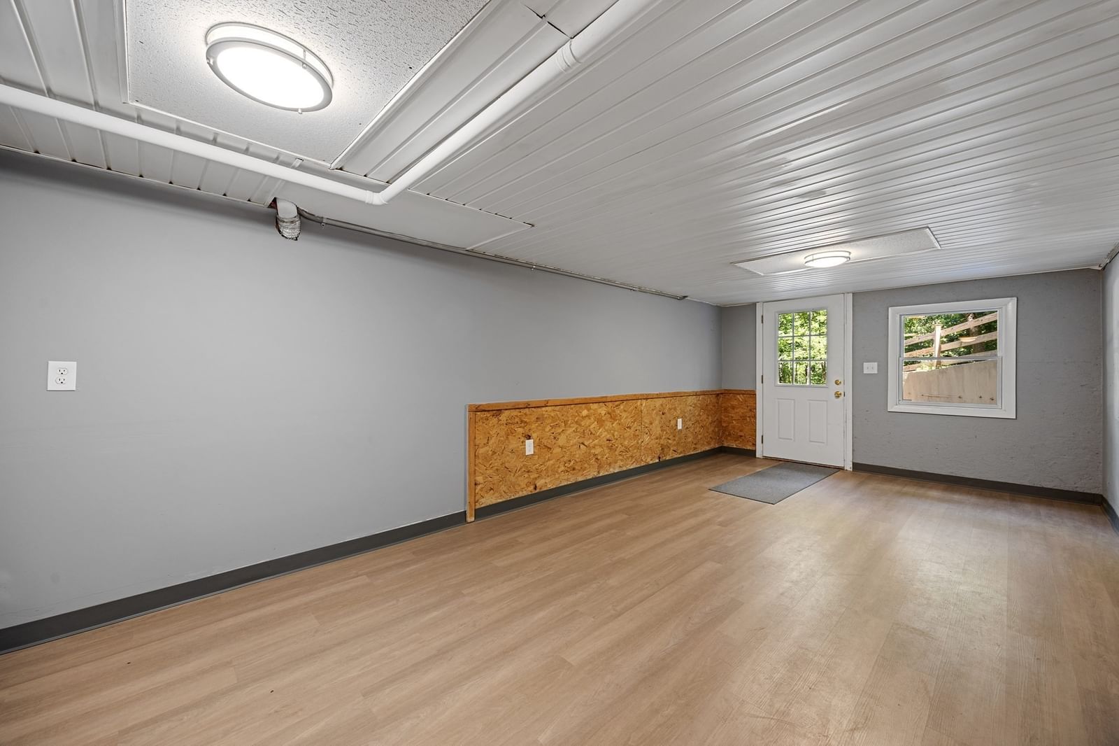 40 Porter St Granby — Photo 26 of 38