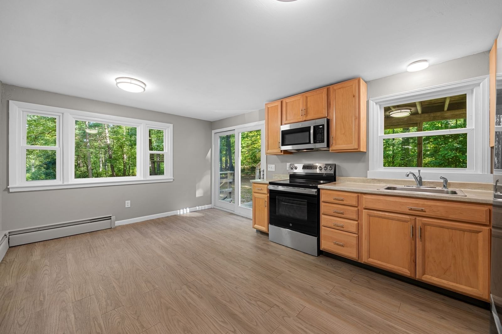 40 Porter St Granby — Photo 9 of 38