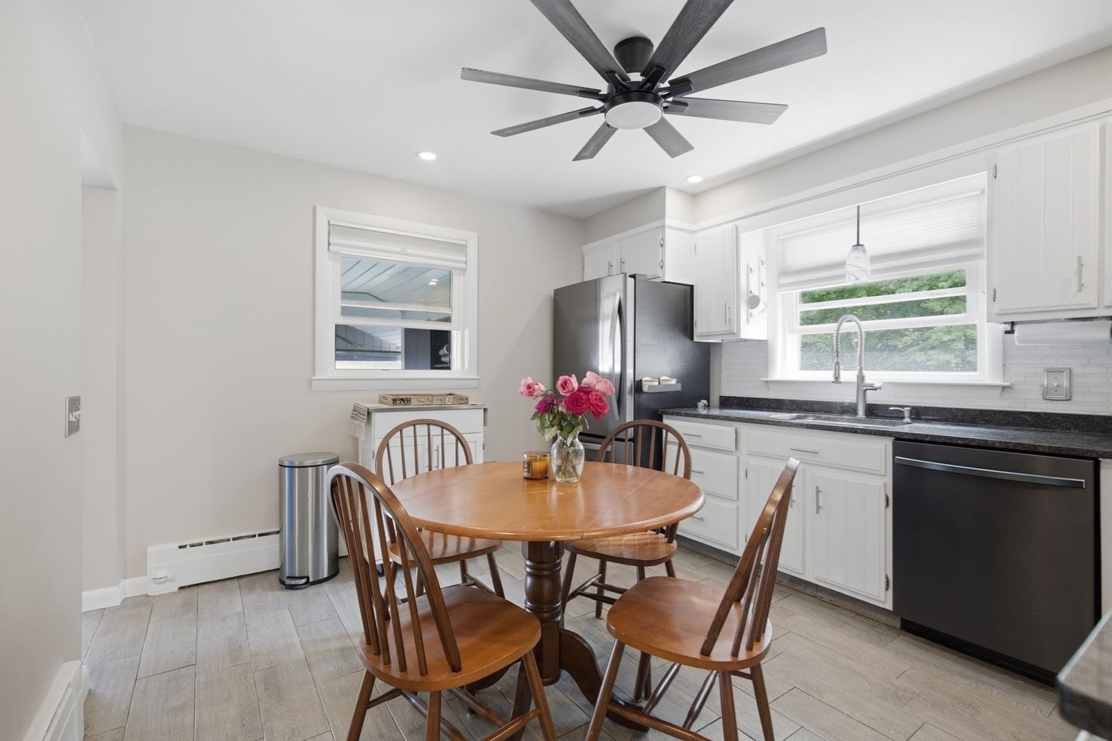 10 Linda Ave Millbury — Photo 10 of 41