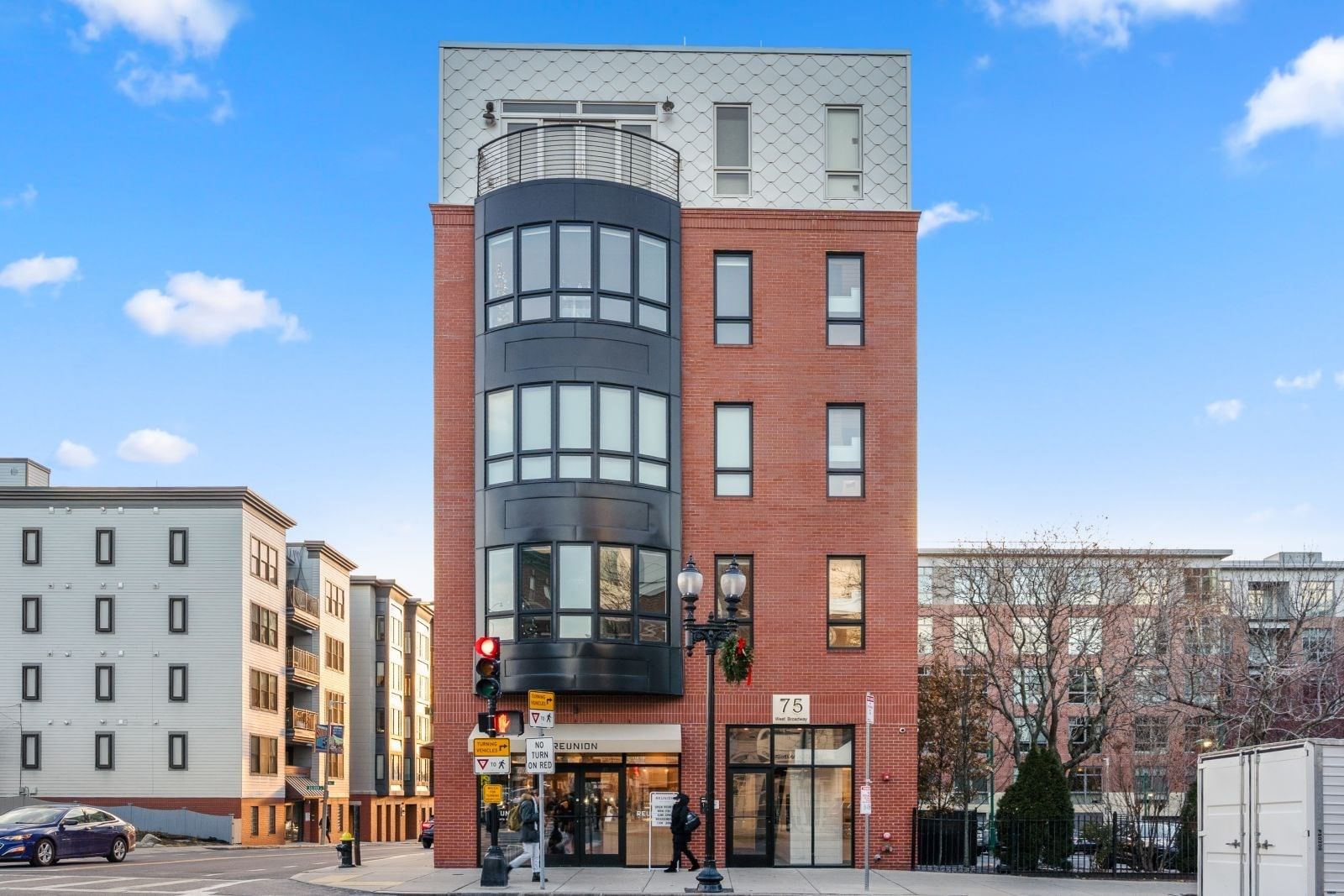 75 W Broadway #202 Boston — Photo 32 of 34