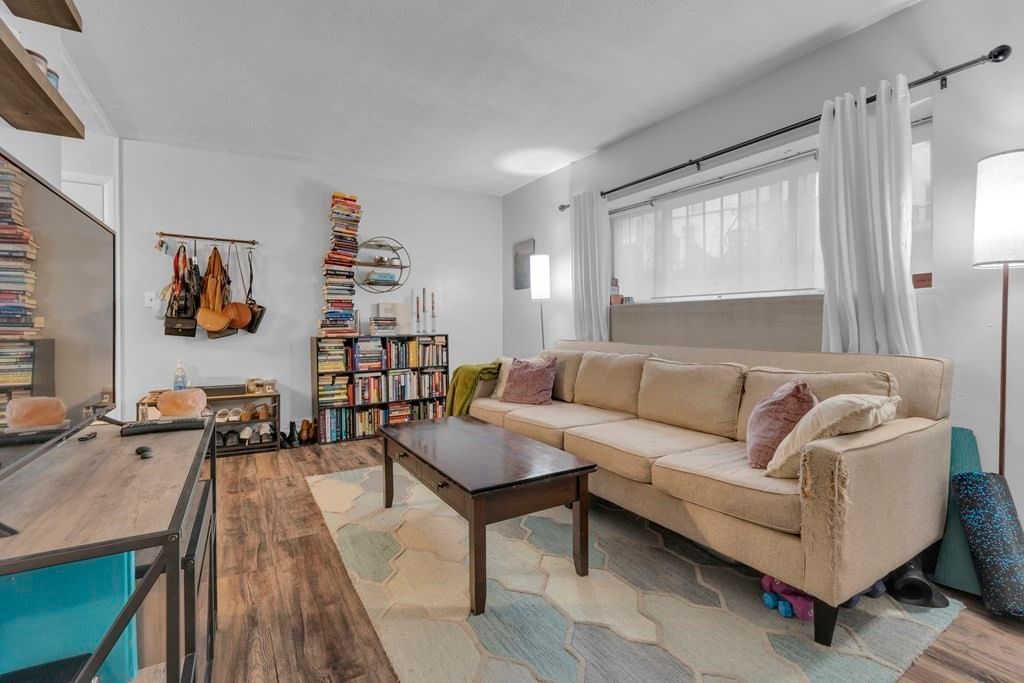 10 Scottfield Rd #2 Boston — Photo 3 of 10