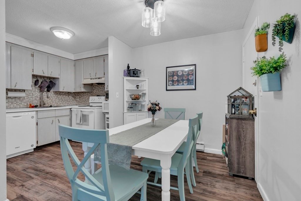 10 Scottfield Rd #2 Boston — Photo 4 of 10