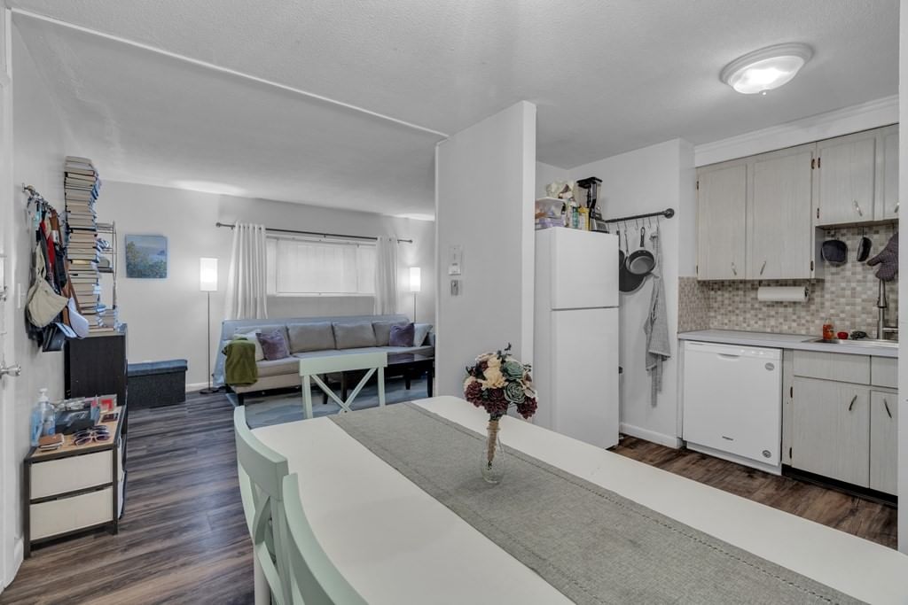 10 Scottfield Rd #2 Boston — Photo 6 of 10