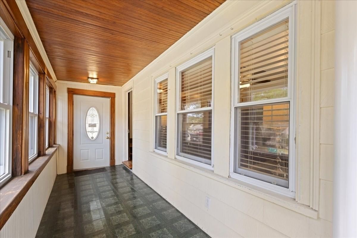 66 Edgemere Rd Lynn — Photo 4 of 42