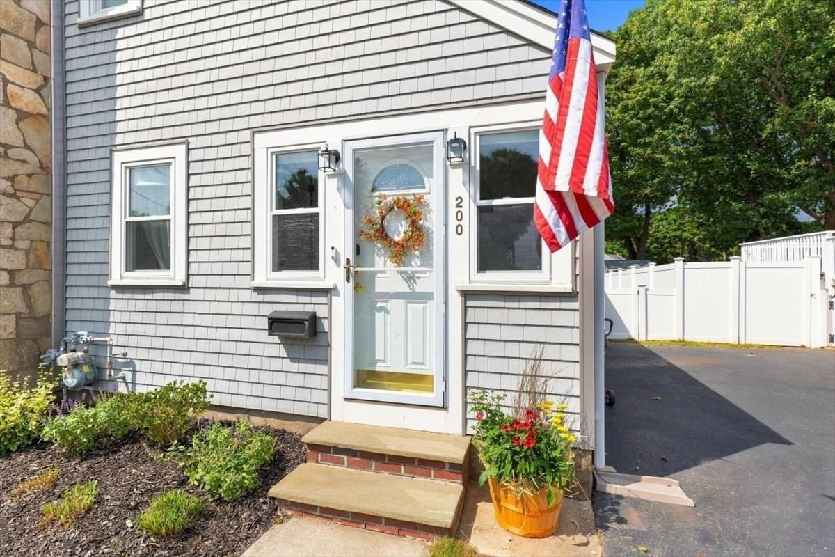 200 Roosevelt Road Weymouth — Photo 2 of 29