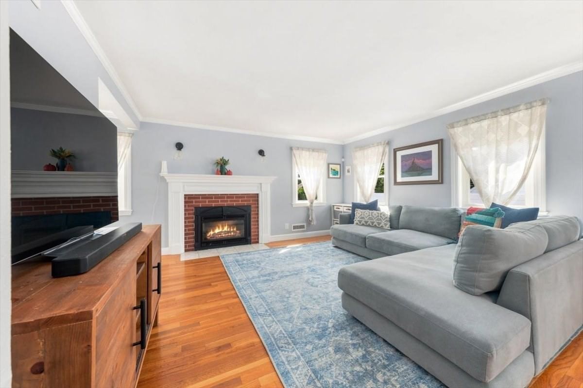 200 Roosevelt Road Weymouth — Photo 4 of 29