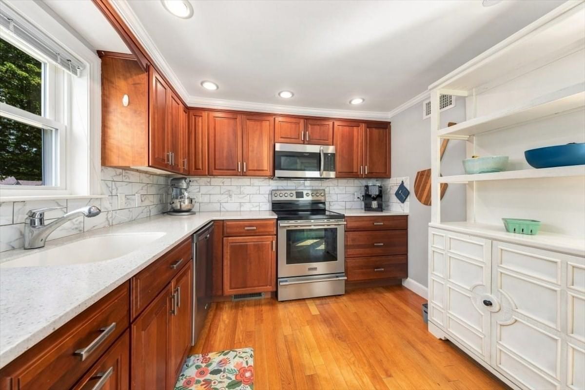 200 Roosevelt Road Weymouth — Photo 9 of 29