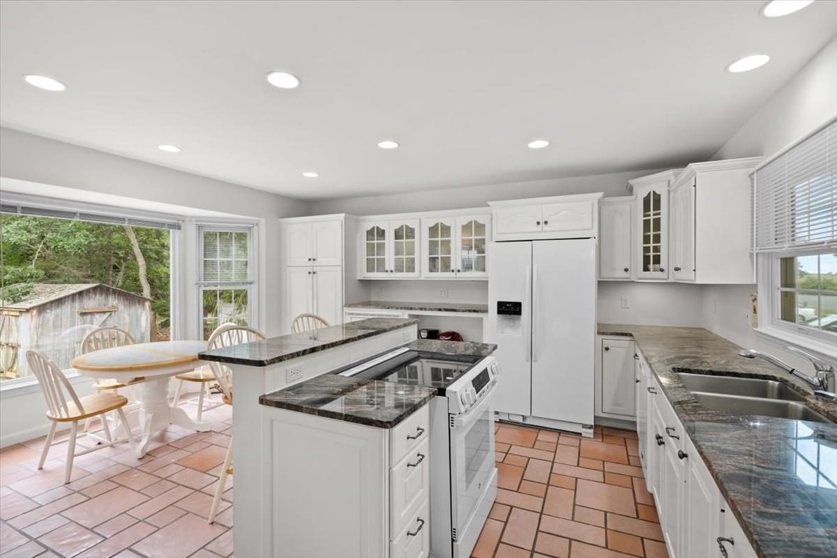 32 Niagara Lane Yarmouth — Photo 4 of 23