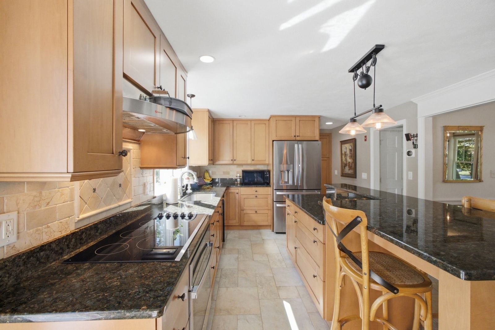 4 Portmore Ln Framingham — Photo 16 of 42