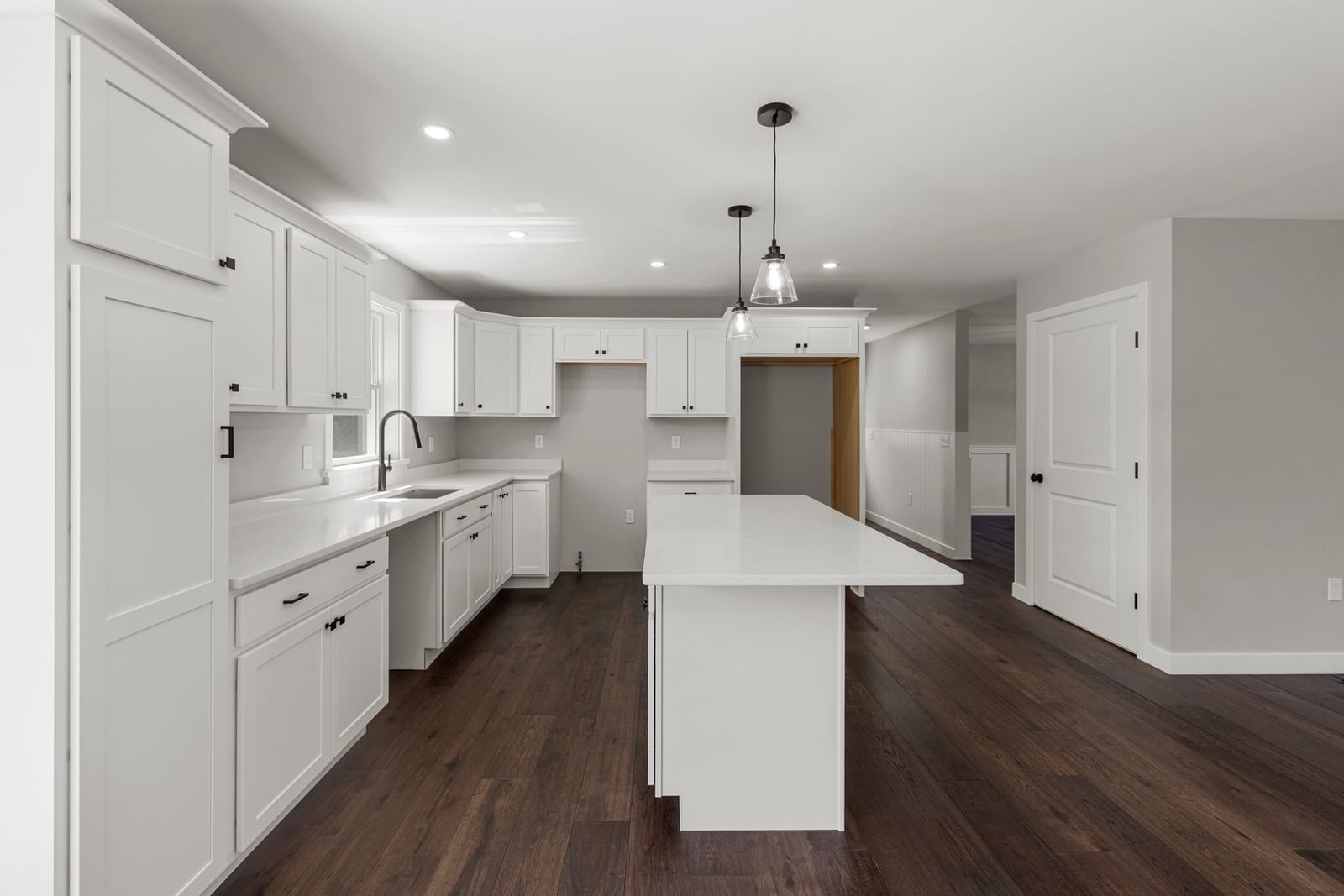 961 Wood St Fall River — Photo 3 of 16