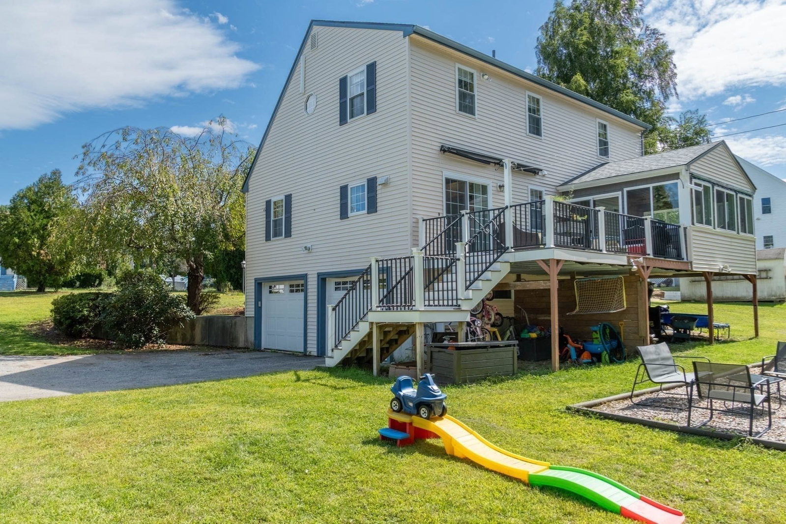 18 Clarence Dr Oxford — Photo 4 of 42