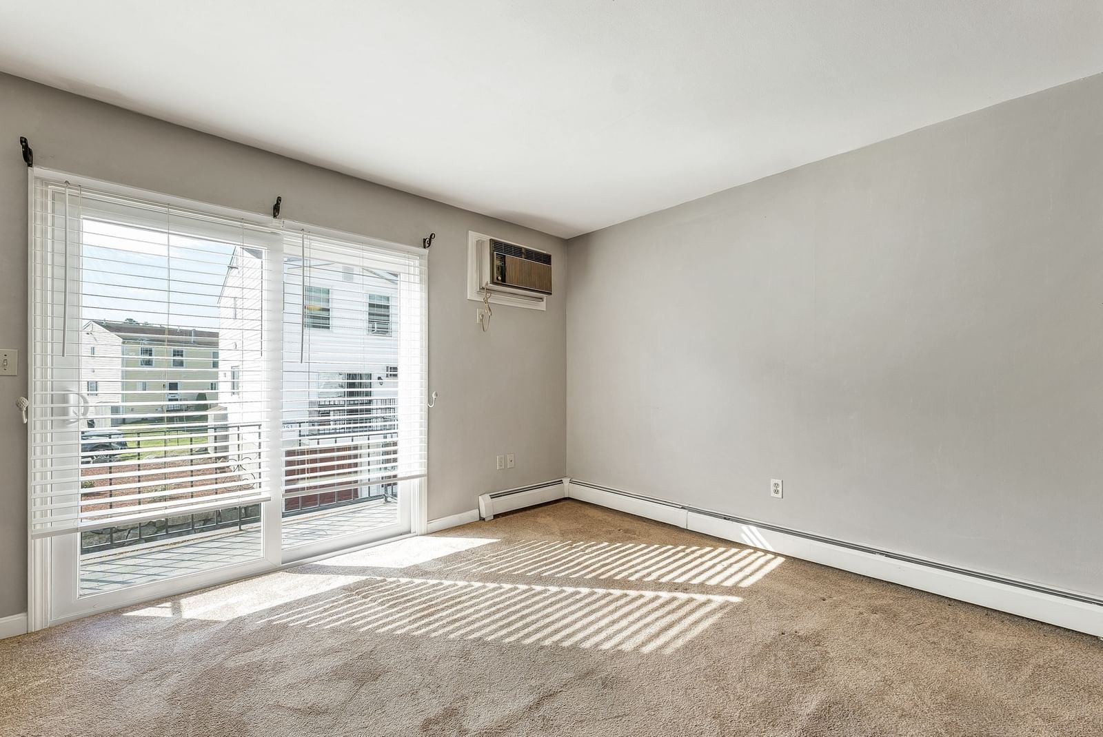 1261 Pawtucket Blvd #6 Lowell — Photo 13 of 32