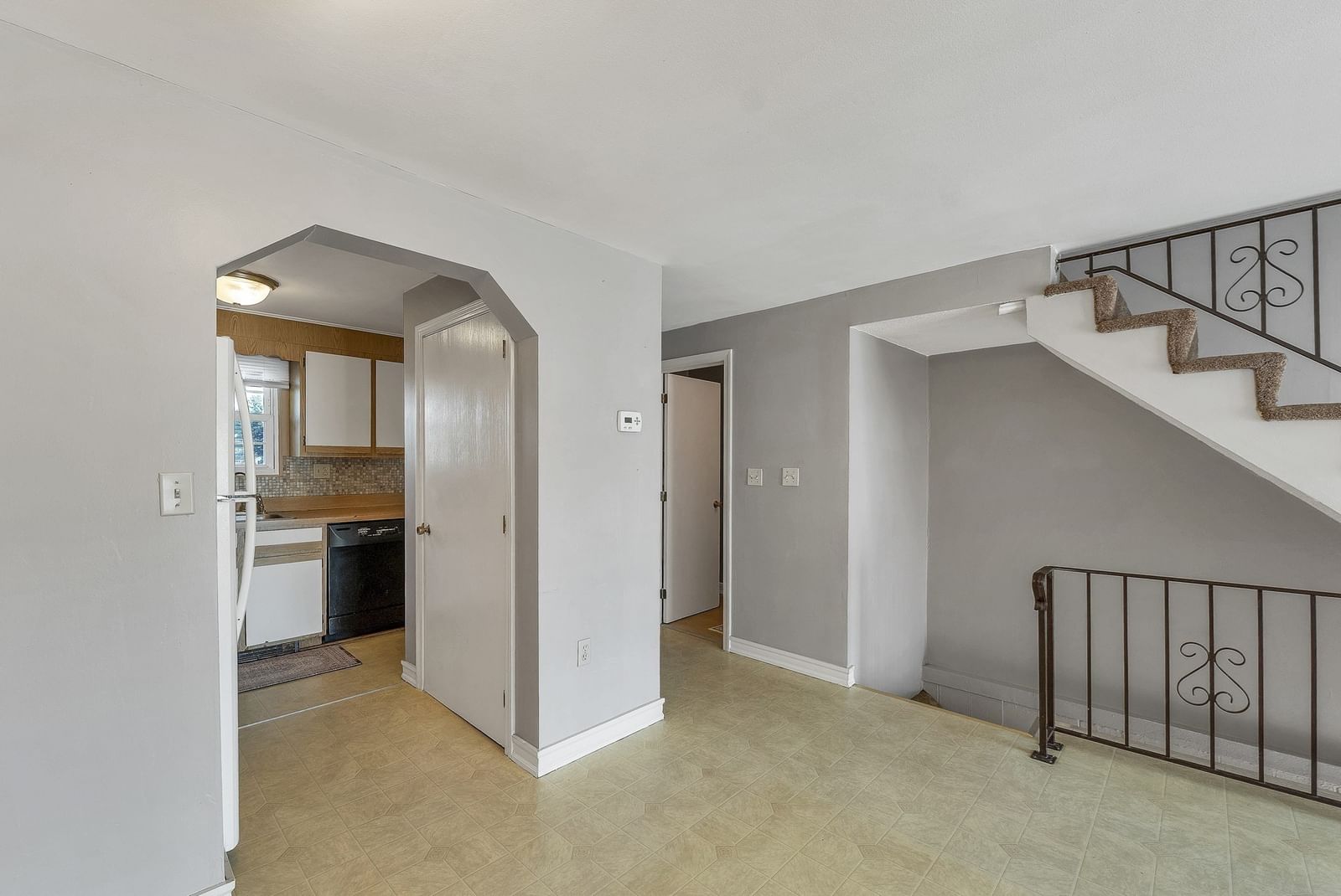 1261 Pawtucket Blvd #6 Lowell — Photo 17 of 32