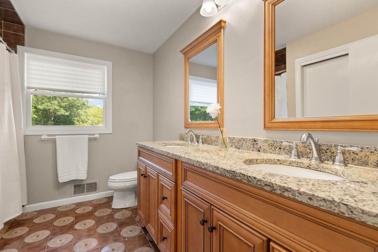 14 Fox Hollow Ln Sharon — Photo 33 of 41