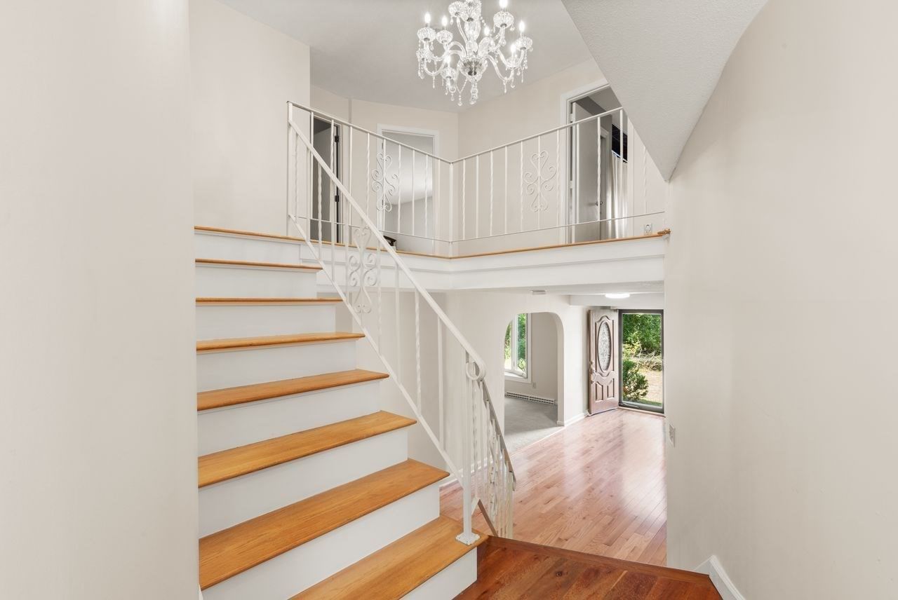 14 Fox Hollow Ln Sharon — Photo 4 of 41
