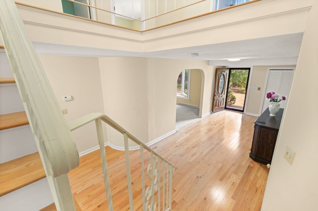 14 Fox Hollow Ln Sharon — Photo 6 of 41