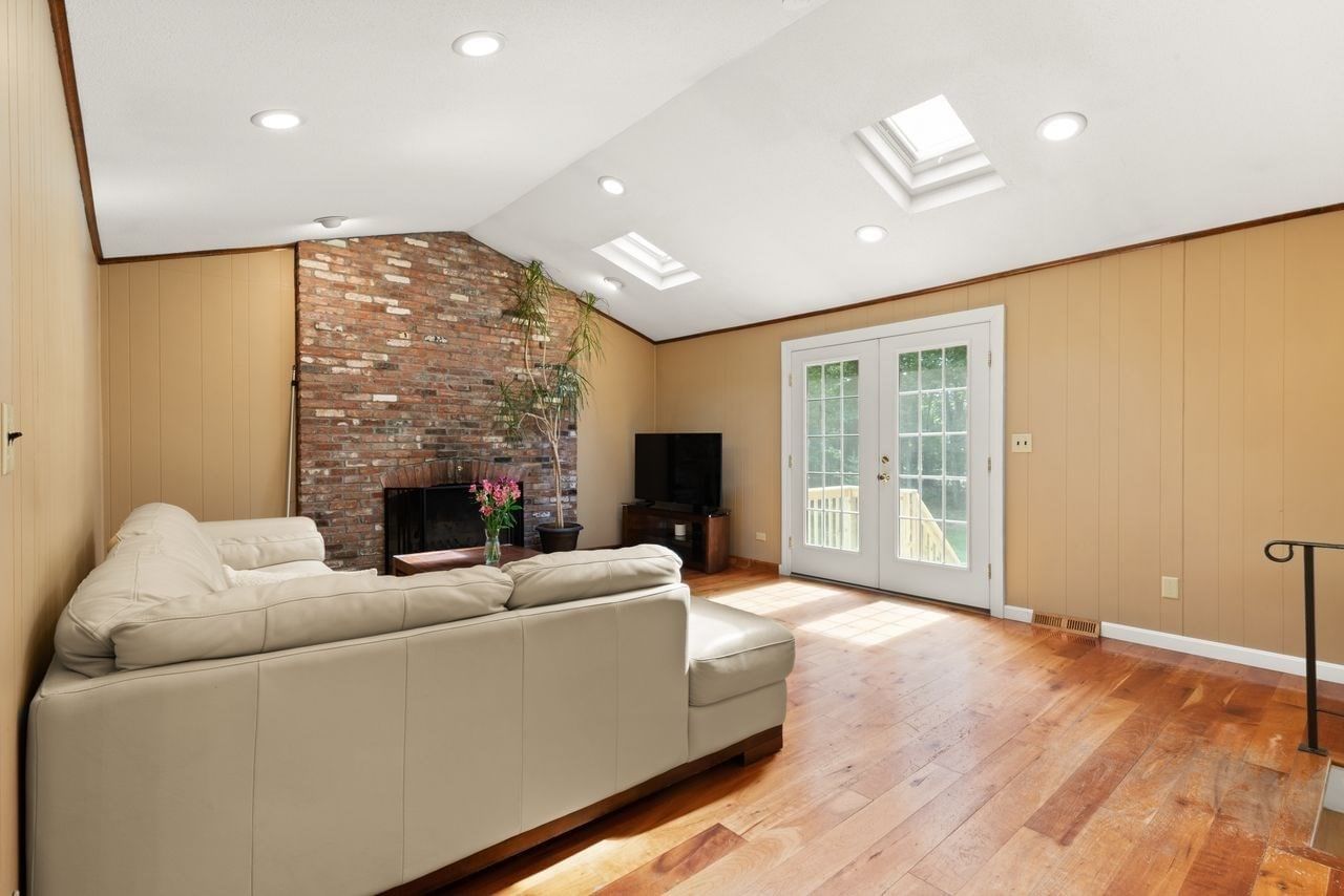 14 Fox Hollow Ln Sharon — Photo 7 of 41