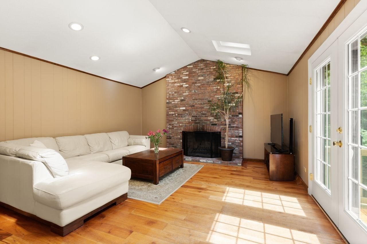 14 Fox Hollow Ln Sharon — Photo 8 of 41