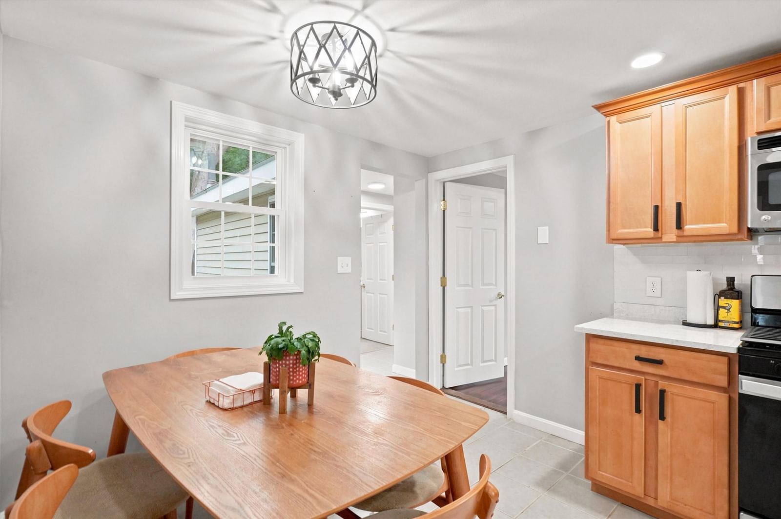 45 Brookline Ave Haverhill — Photo 13 of 37