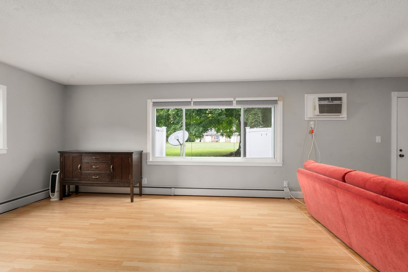 54 Horseshoe Dr #54 Chicopee — Photo 8 of 32
