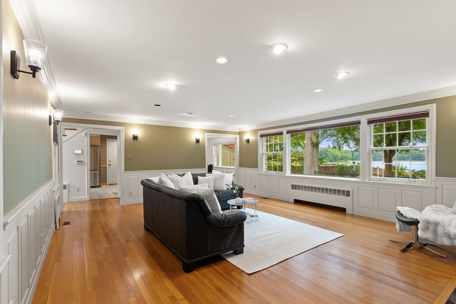 48 Locksley Rd Lynnfield — Photo 8 of 34