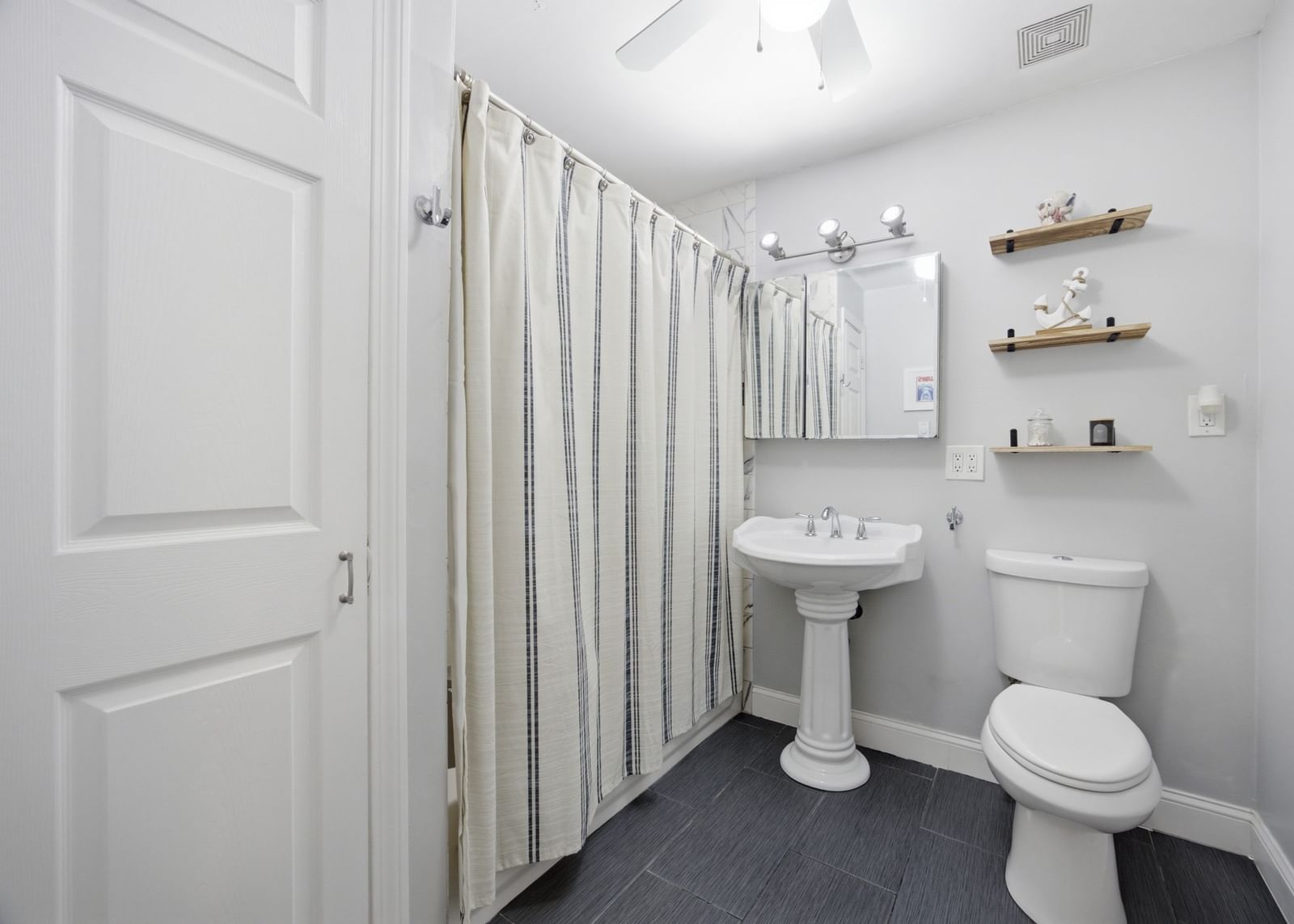 207 Samoset Street #B16 Plymouth — Photo 11 of 25