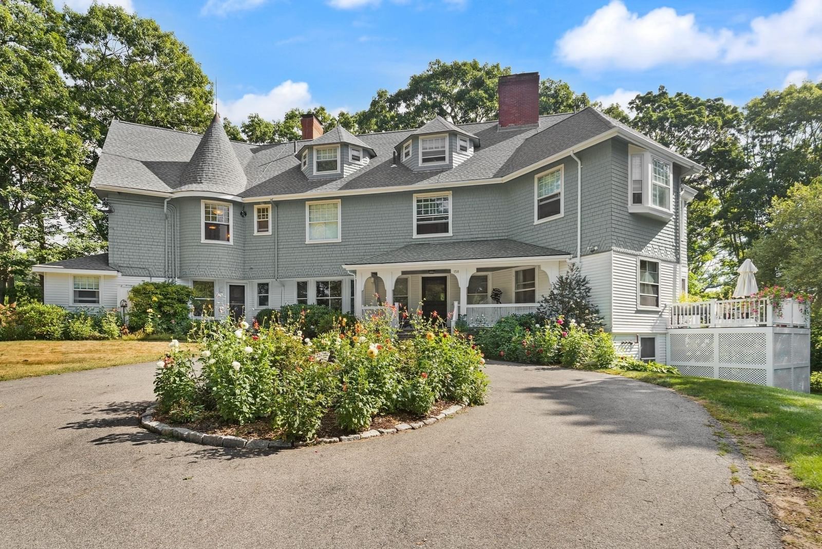 Property at 158 Hesperus Ave #2L, Gloucester, MA 01930