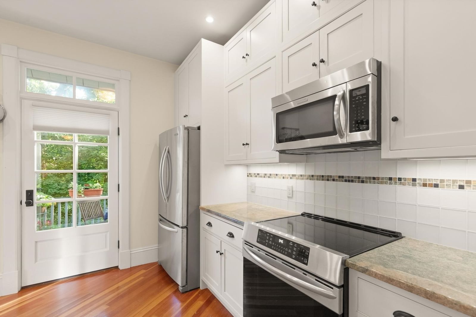 158 Hesperus Ave #2L Gloucester — Photo 9 of 38
