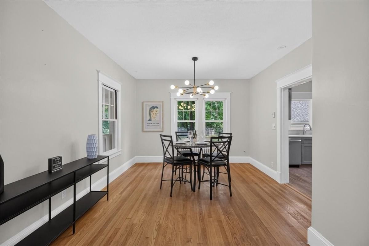 2306 Wilbraham Rd Springfield — Photo 14 of 42