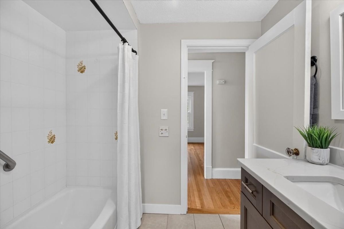 2306 Wilbraham Rd Springfield — Photo 27 of 42