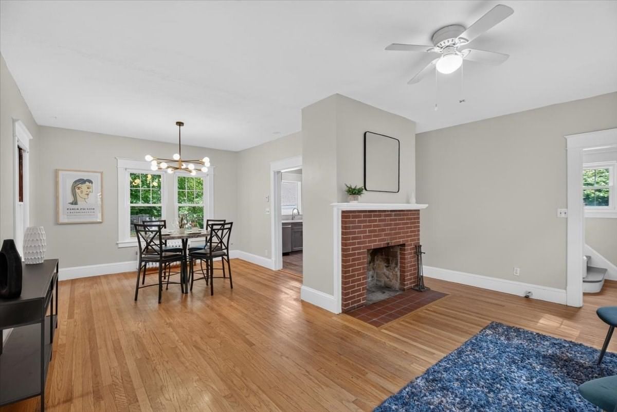 2306 Wilbraham Rd Springfield — Photo 6 of 42