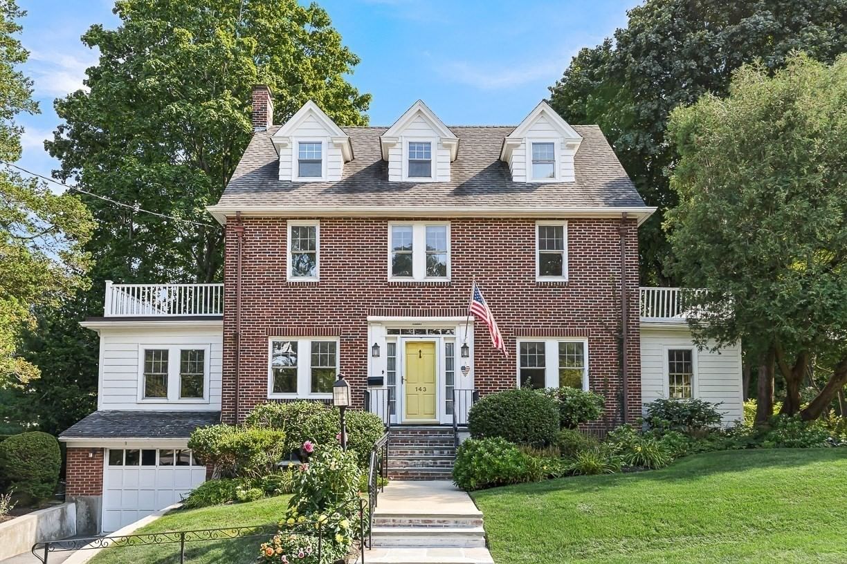 143 Arlington Street Winchester — Photo 3 of 42