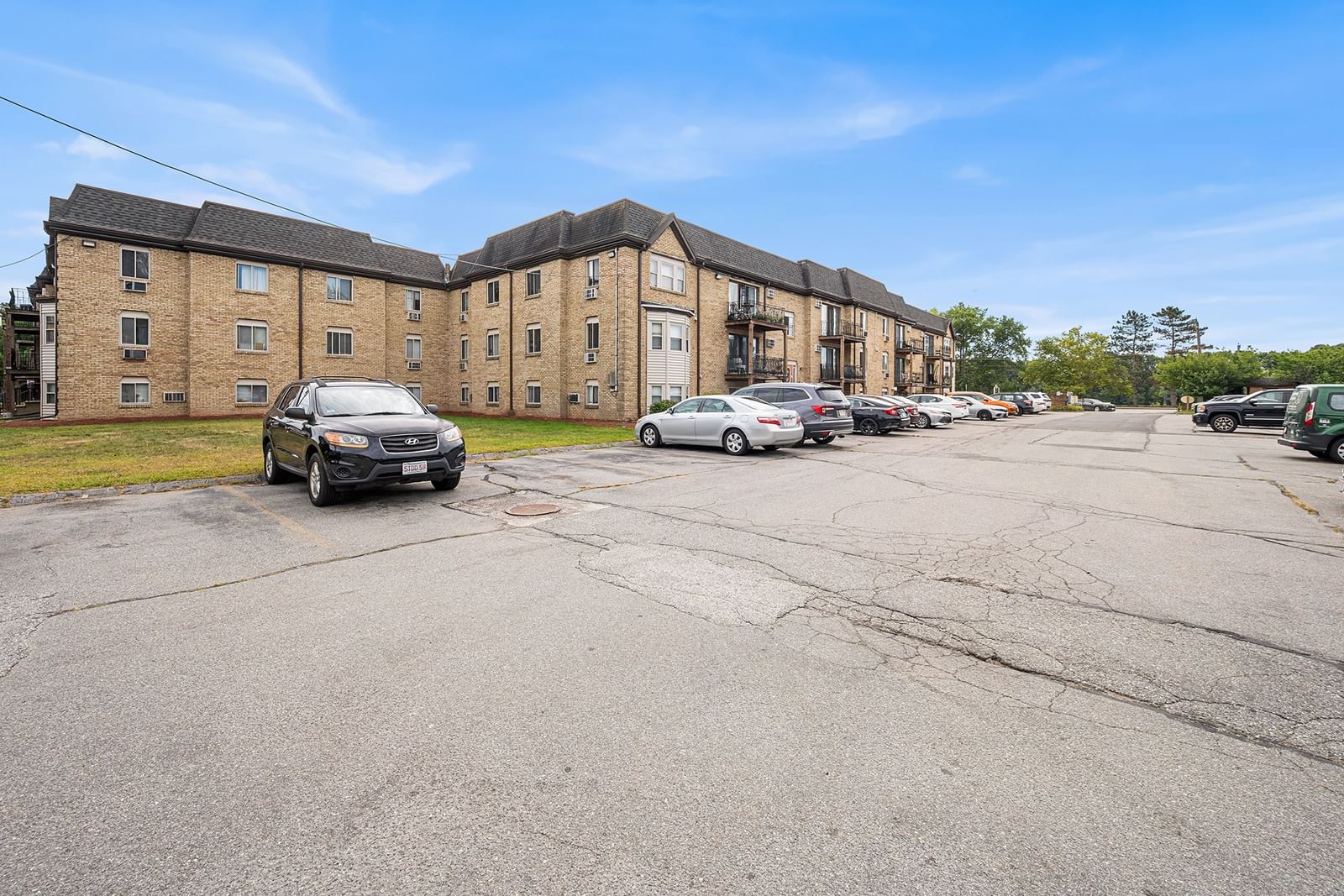 347 Pawtucket Blvd #3 Lowell — Photo 2 of 21