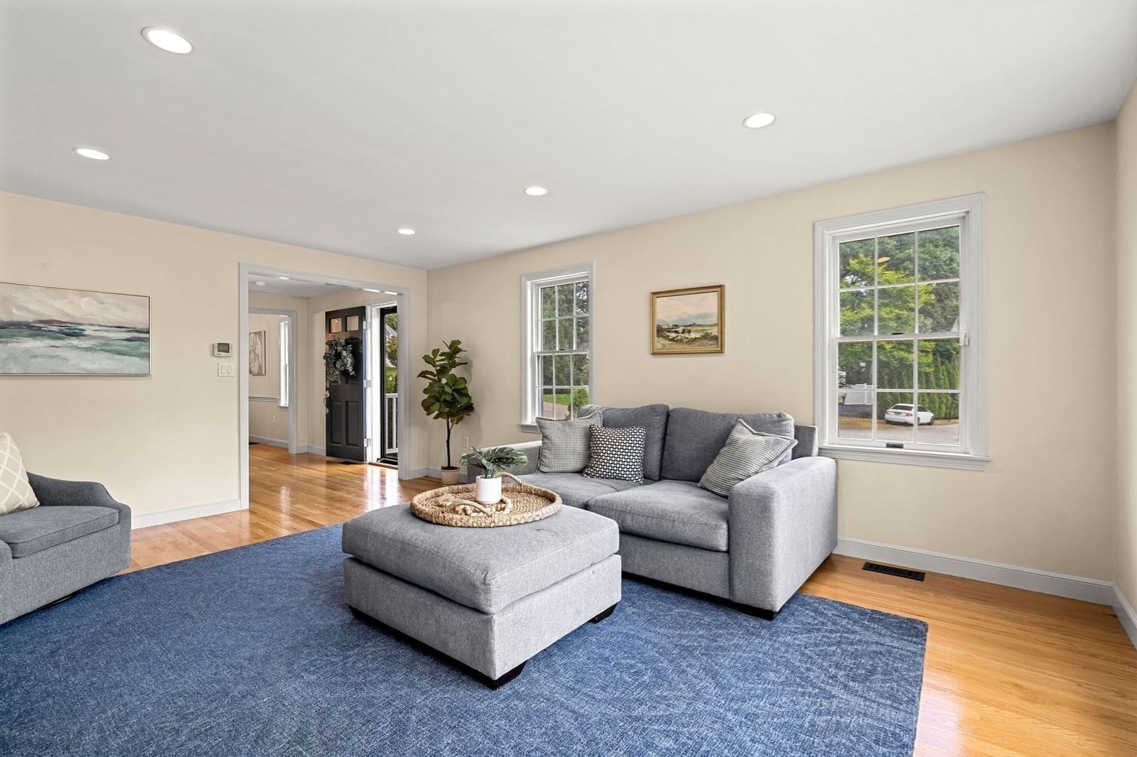 Listing Image 7